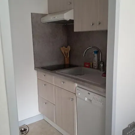 1 Bedroom - Near The * Вилле-сюр-Мер