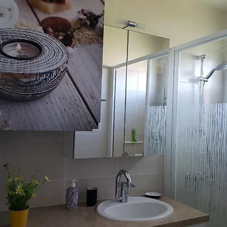 Апартаменты 1 Bedroom - Near The