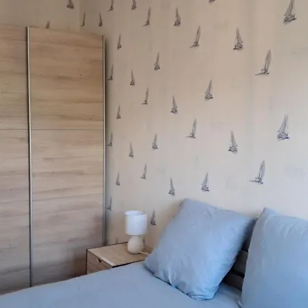 Апартаменты 1 Bedroom - Near The Вилле-сюр-Мер